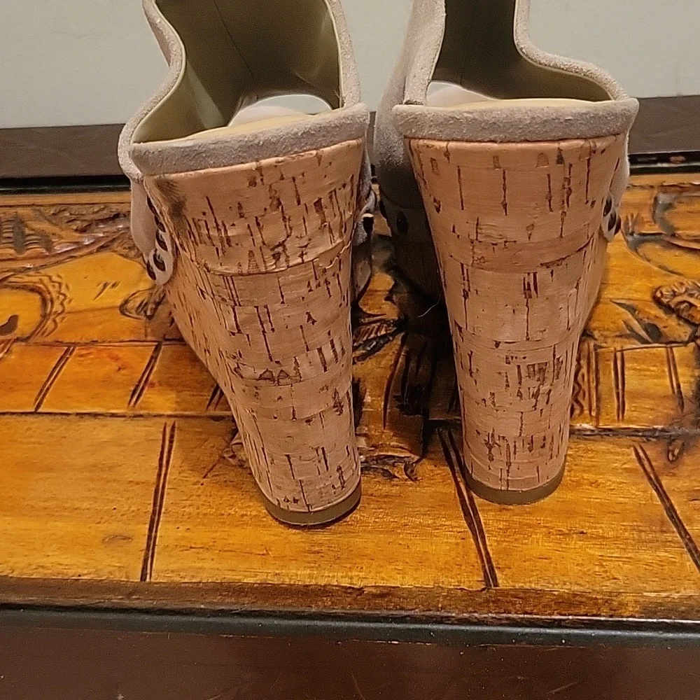 Marc Fisher suede‎ platform wedge sandals